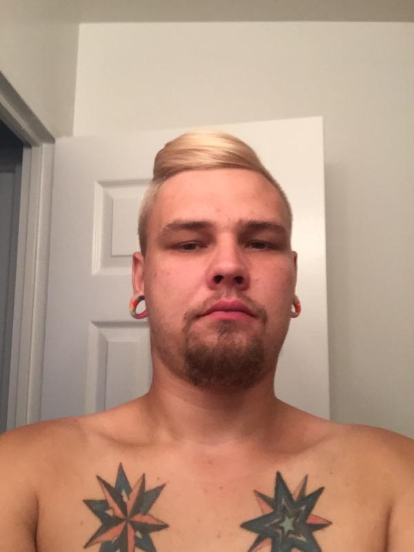 Come have fun with and nice and well hung man