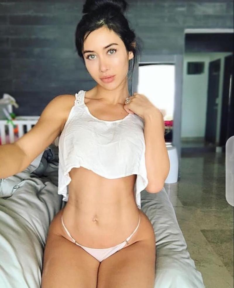 I'm available for both incall and outcall