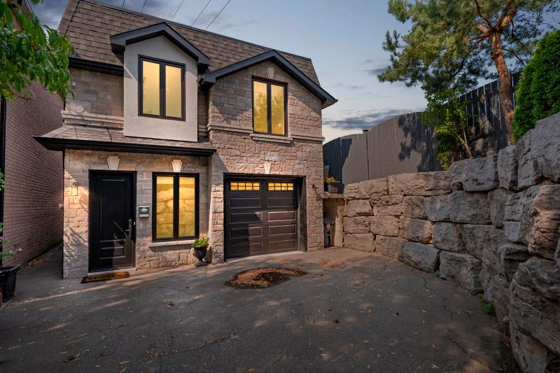 Stunning Detached House for Sale In the Heart of Toronto’s West End