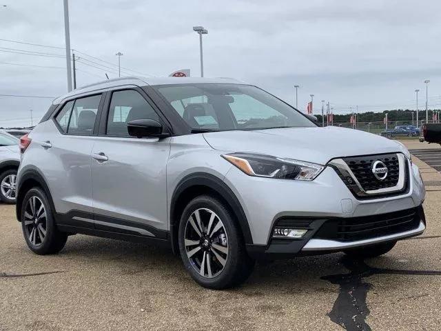  2019 Nissan Kicks SR
