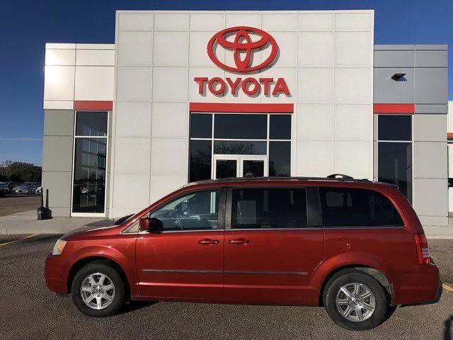  2010 Chrysler Town & Country Touring