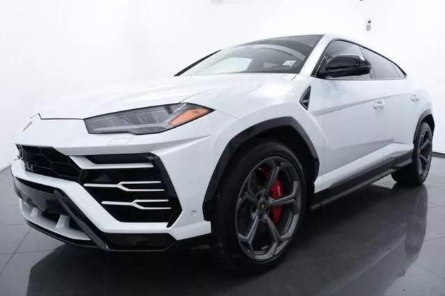  2019 Lamborghini Urus Base