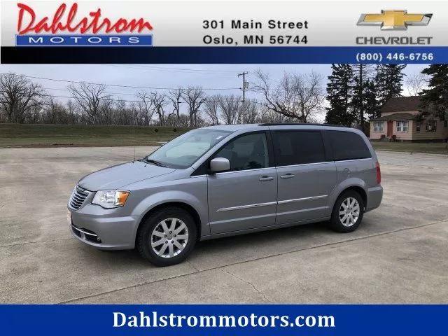  2015 Chrysler Town & Country Touring