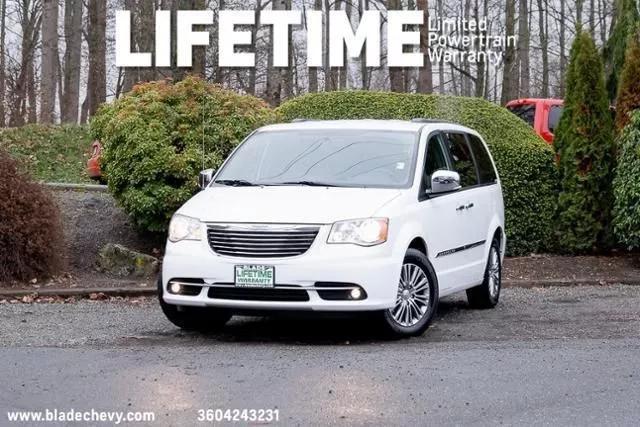  2014 Chrysler Town & Country Touring-L