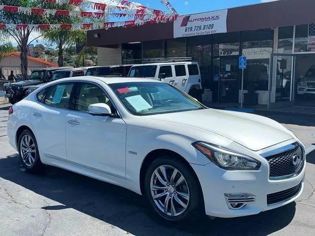  2016 INFINITI Q70h Base