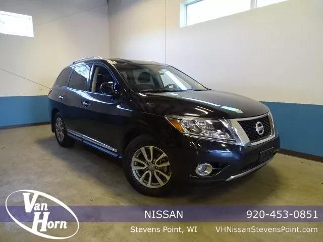  2015 Nissan Pathfinder SL
