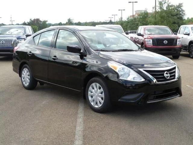  2019 Nissan Versa 1.6 S+