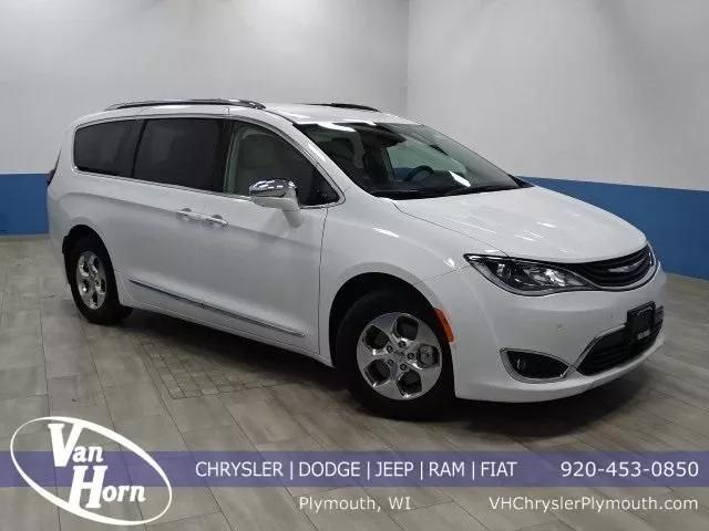  2018 Chrysler Pacifica Hybrid Limited