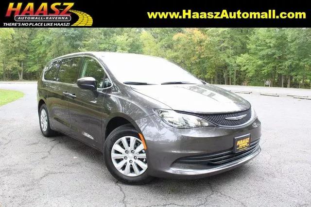  2020 Chrysler Voyager L