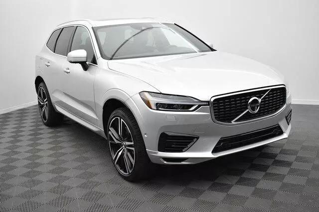  2019 Volvo XC60 Hybrid T8 R-Design