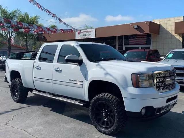  2014 GMC Sierra 2500 Denali