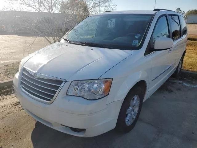 2010 Chrysler Town & Country Touring