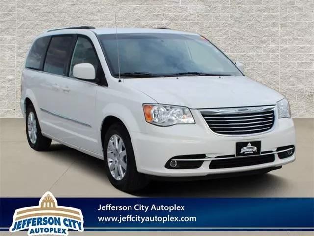  2013 Chrysler Town & Country Touring