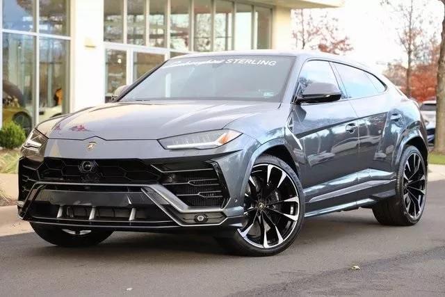  2019 Lamborghini Urus Base