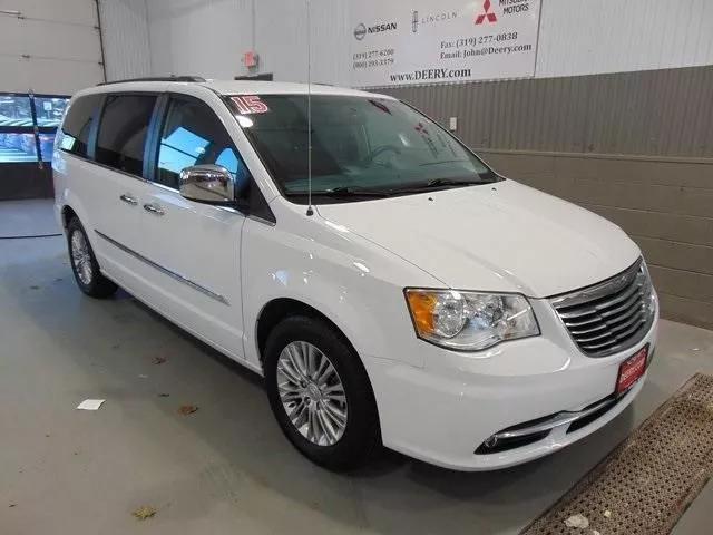  2015 Chrysler Town & Country Touring-L