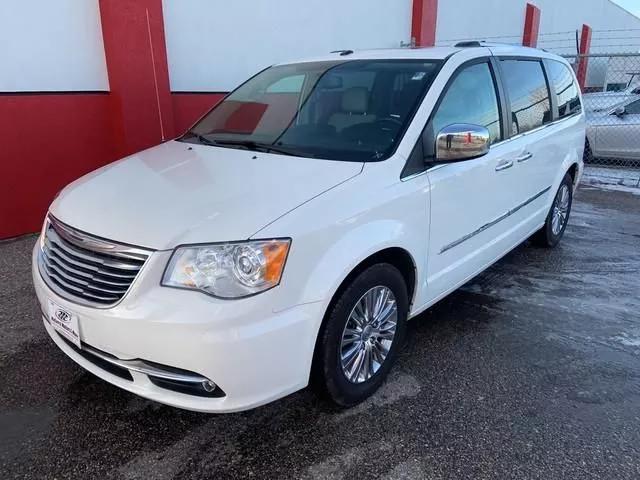  2011 Chrysler Town & Country Limited