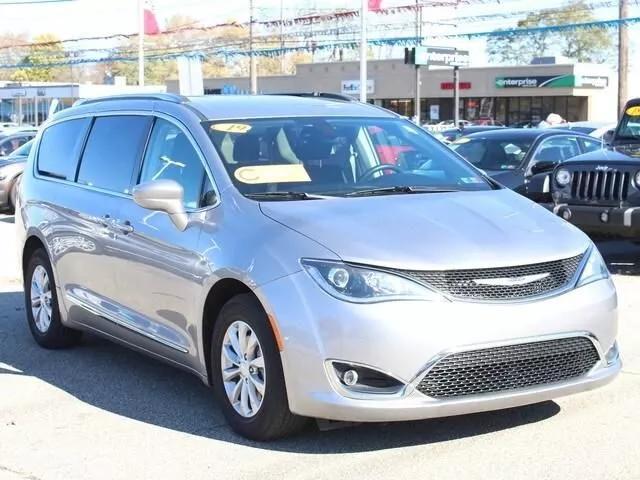 Certified 2019 Chrysler Pacifica Touring-L