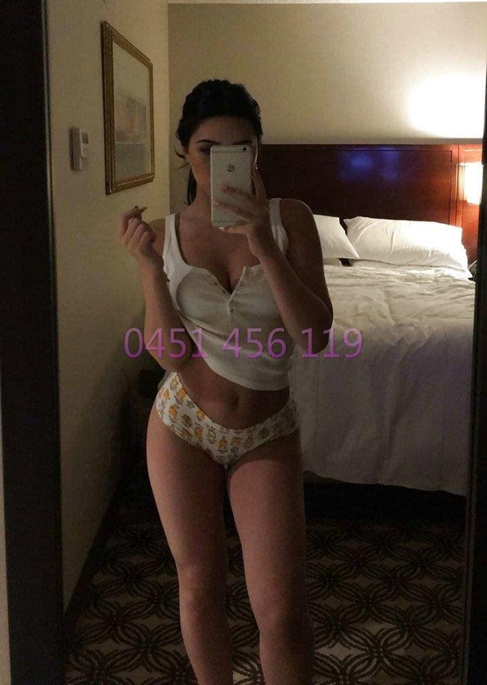 Super Hot Queen Arrived today Model figure Nice cute Bum What you see what you will get 24 7