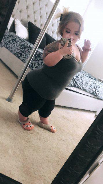 Cute midget shower chicktrainer