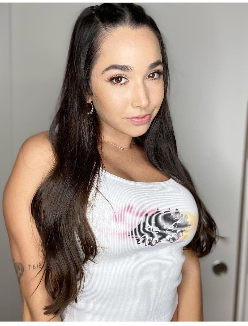 Karlee Grey Images