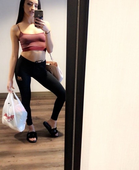 I do Soft and sensual body rubs Deep tissue body rubs Erotic body rubs Nuru...