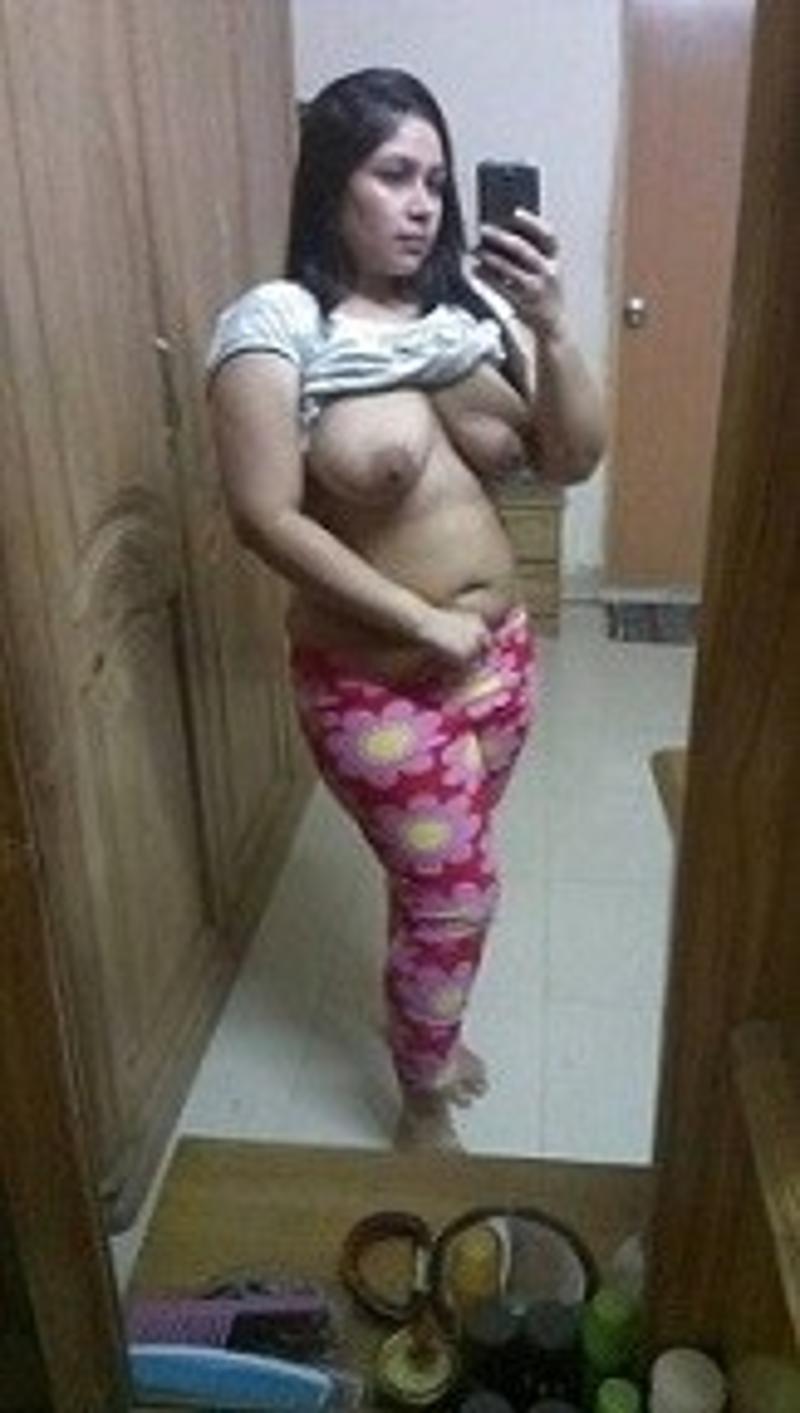 ????PAKISTANI MOM?ENJOY?69 STYLE?PLAY FREE SEX?INCALL/OUTCALL???