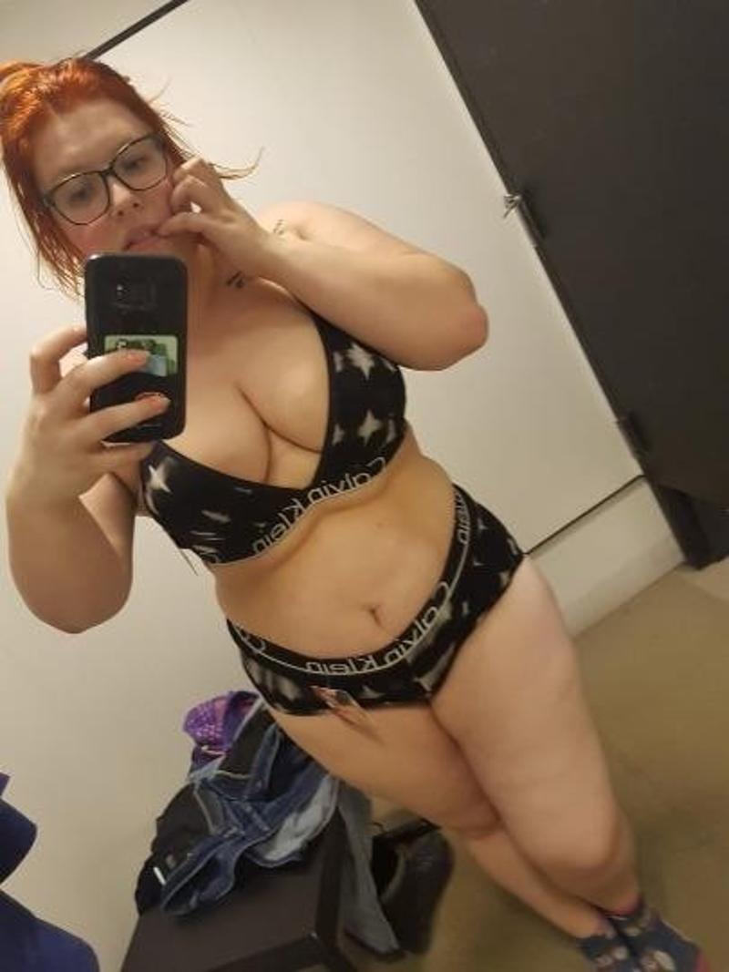 ╲\ | /╱ PLAY WITH MY BOOBS & SUCK MY JUICY PUSSY ? CUM IN MY MOUTH ╲\ | /╱
