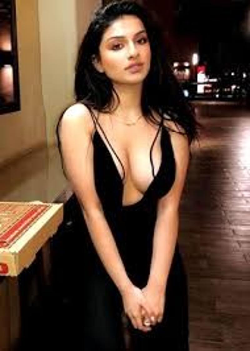 Bangalore Escorts Service | Female Call Girl In ₹,1500 INCALL