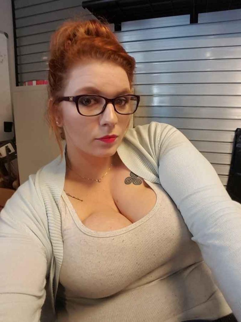 37 year old woman husband left me