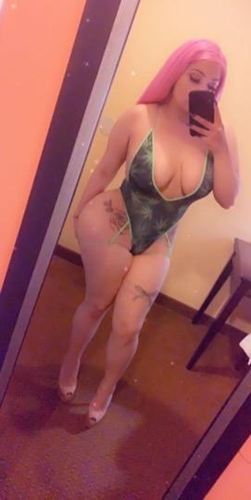 ✨?✨40yo____Married lonely bored mom✨?✨looking for fun tonight???