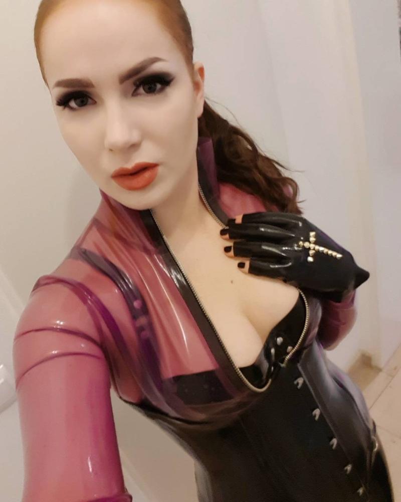 Mistress is here to make you hurt so good.