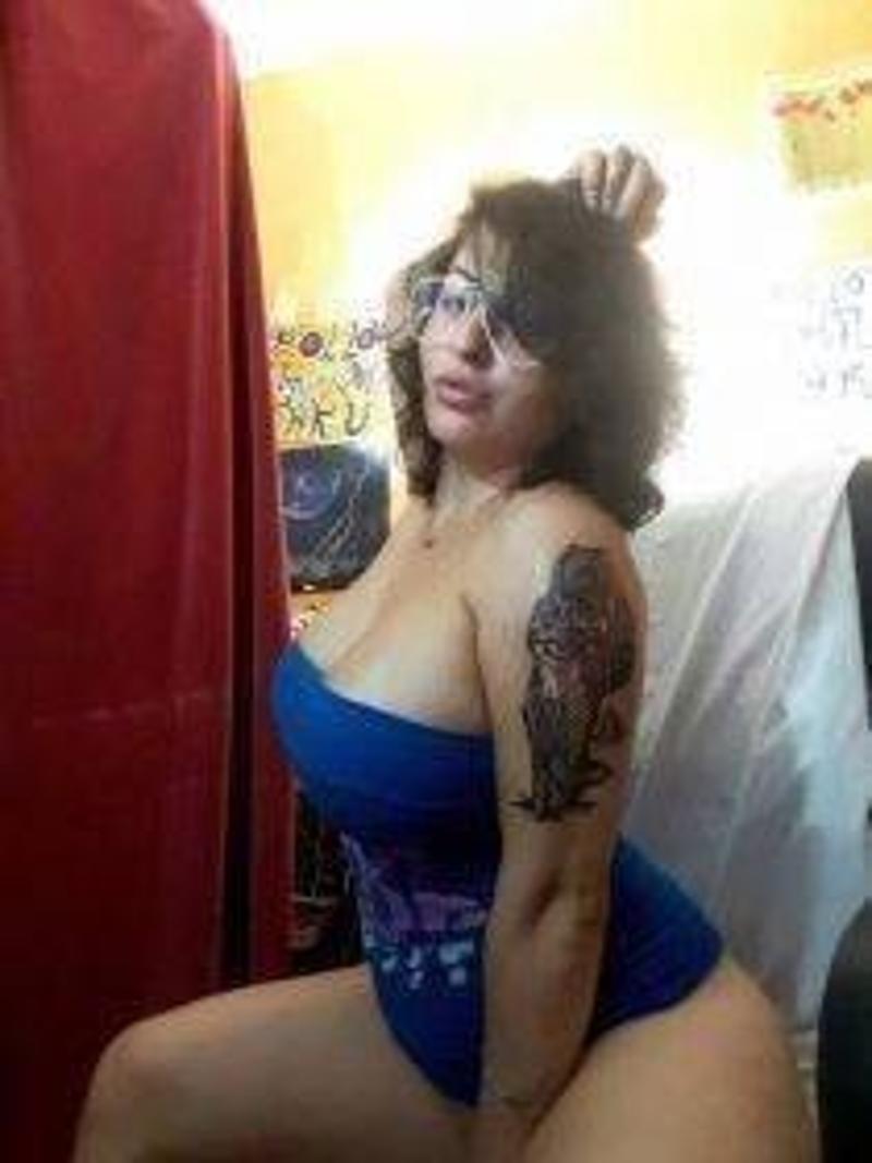 H0RNY & B0RED? I'm Your Dirty Little Secret CAM SEX BUDDY! #ORAL