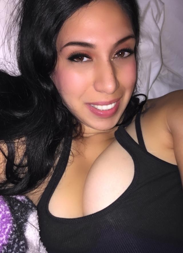 ?100% real latina? available now ?